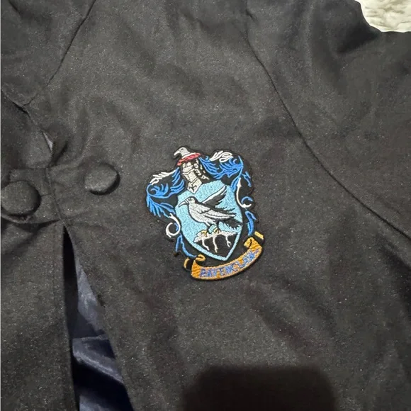 Ravenclaw Robe - Picture 9 of 9